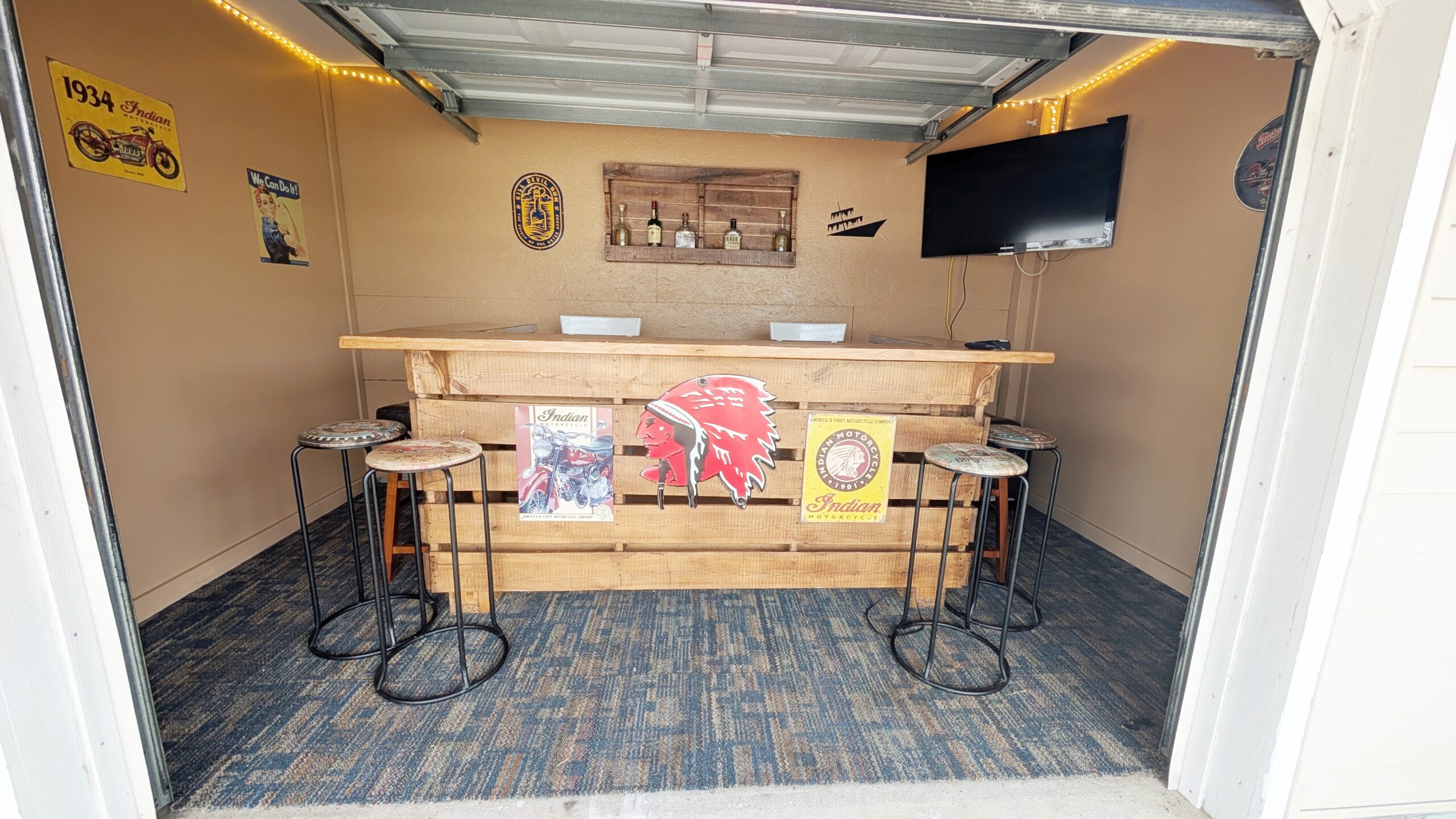 Garage Bar