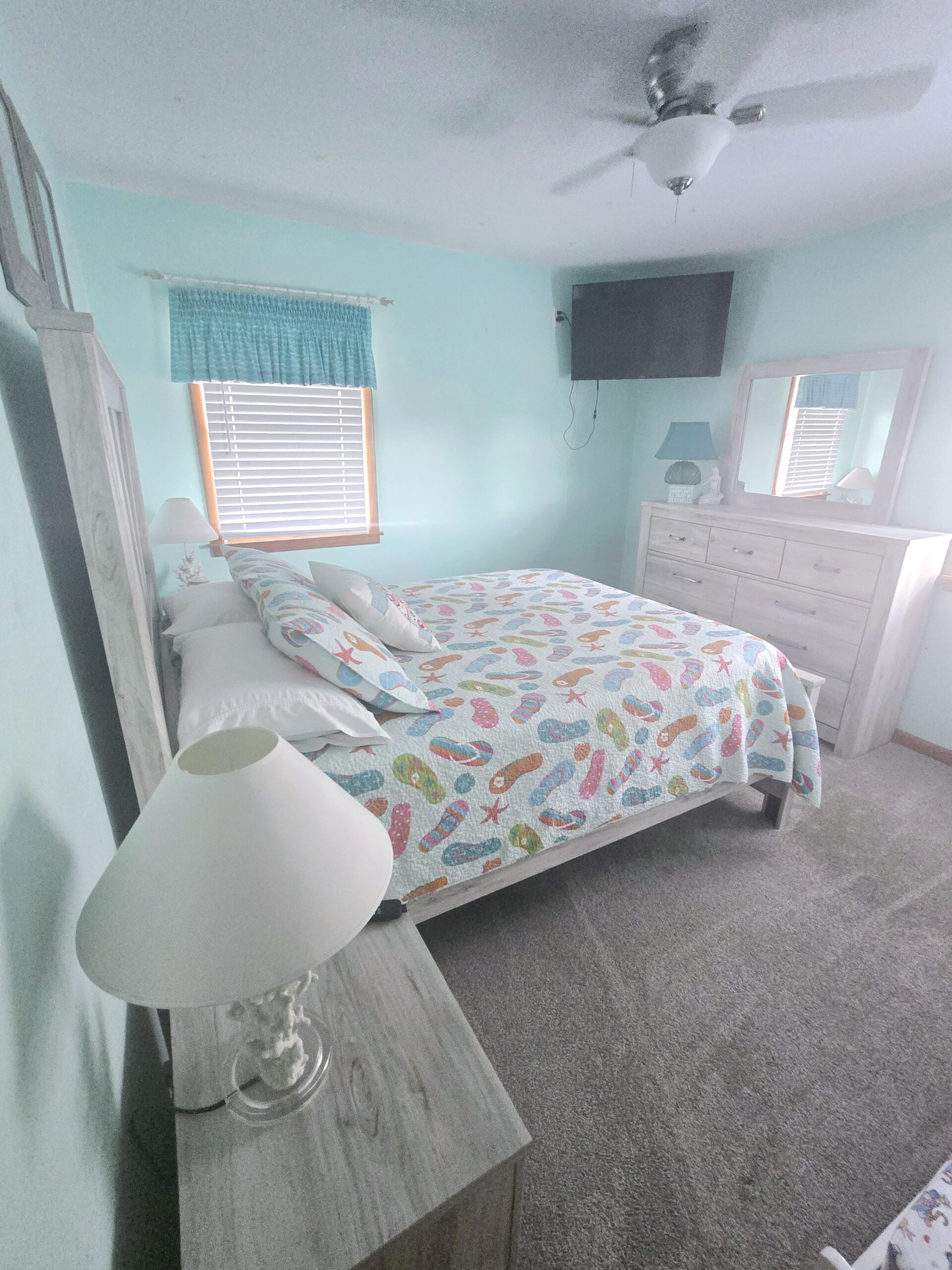 2nd Floor SE Bedroom