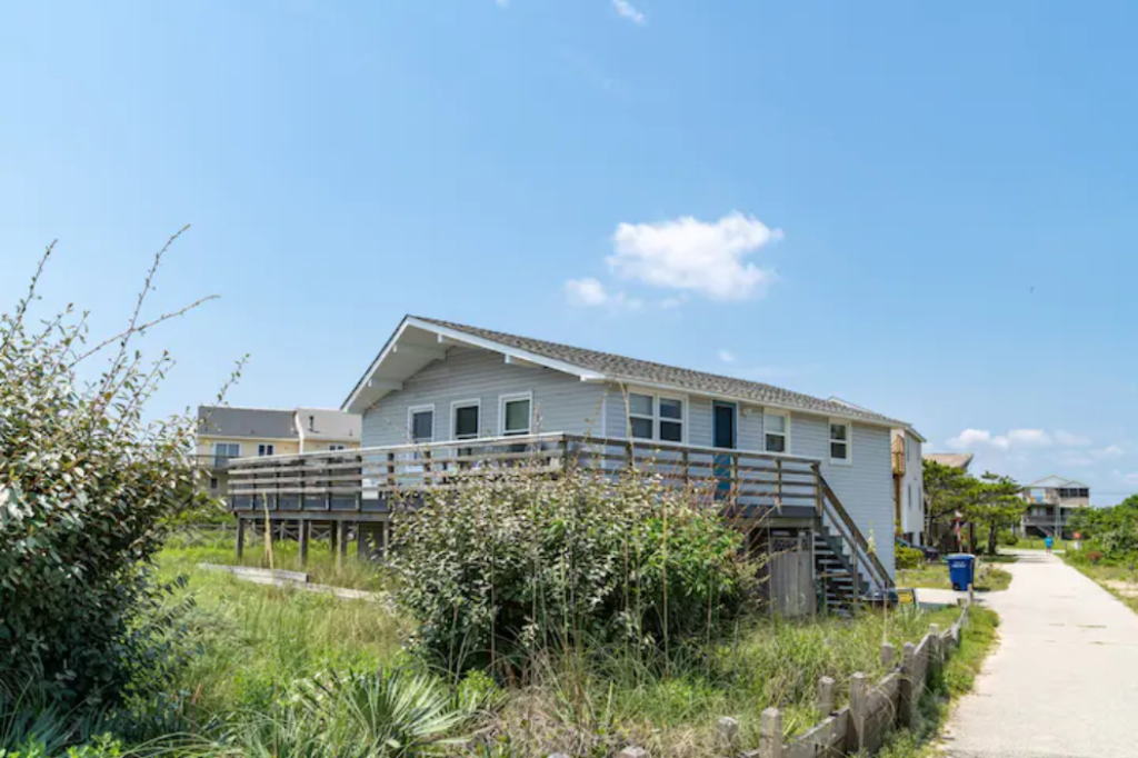 Seahorse Cottage – Oceanside in Old Nags Head.